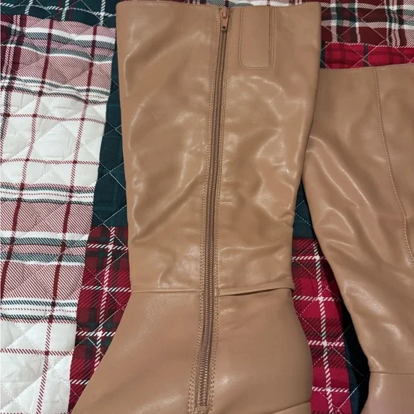 Naturalizer Tan Heeled Boots - Picture 3 of 6